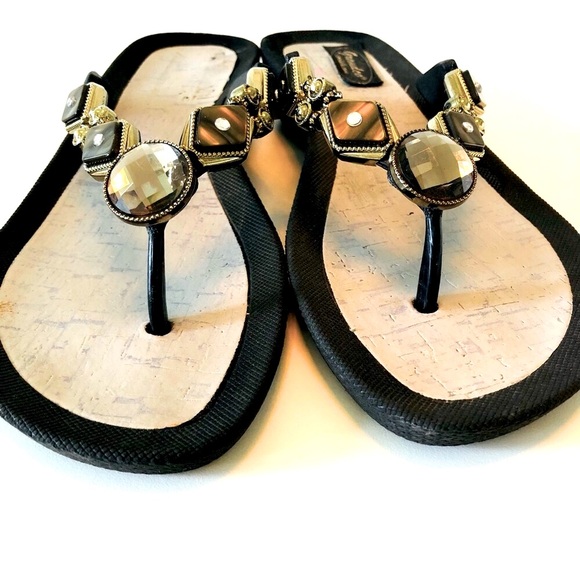 Grandco Jeweled Sandals, Thongs, Flip Flops Women’s Size 9, Gray and Silver Gems - Picture 1 of 13